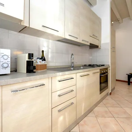 Desenzanoloft Le Petit Bijou Desenzano Appartement *