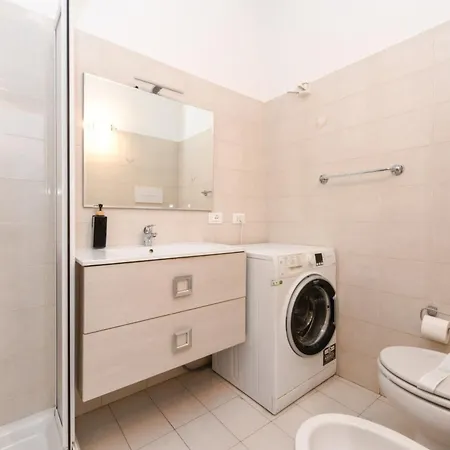 Desenzanoloft Official Partner Marriott Homes & - Le Petit Bijou - Restyling 2025 - Downtown דירה דסנזאנו דל גארדה